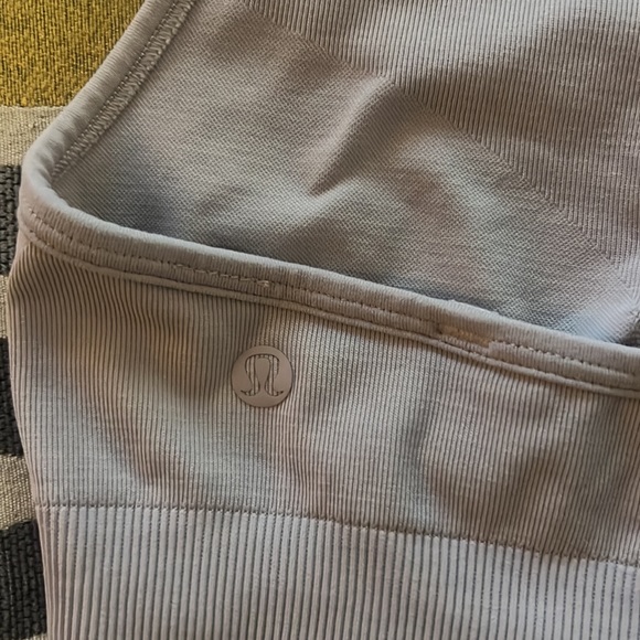 Lululemon Sports Bra nonpadded compression top lavender blush crop athletic tank - Picture 4 of 5